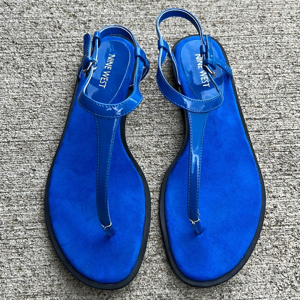 NEVER WORN Nine West blue patent leather sandals size 9